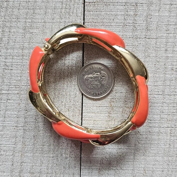 Vintage Clamper Bracelet. Chain Link Clamper. Orange & Gold Clamper. - Picture 5 of 9
